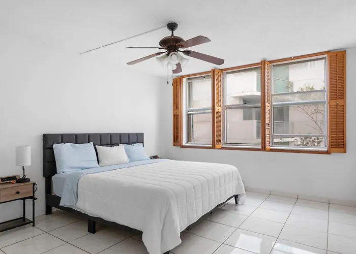 Bay Harbor Sunset Apt 2B